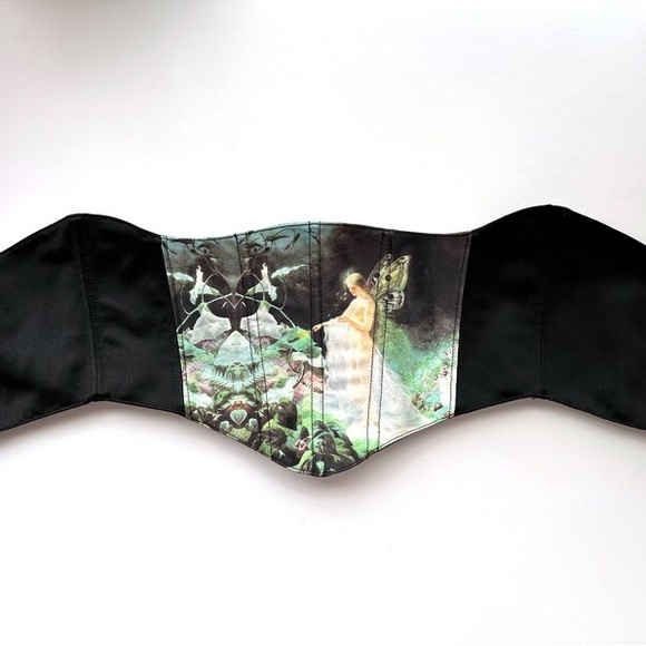 Under Bust Corset “Nymph” - Picture 4 of 6